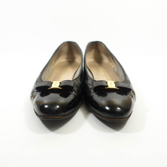 Salvatore Ferragamo Patent Leather Bow Flats - Women's Size 7 C Wide - Black - Picture 2 of 10